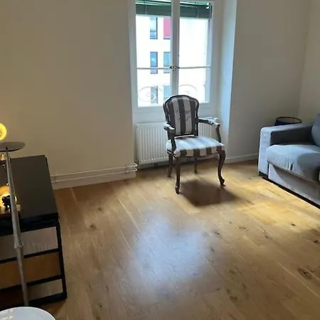 Apartment 3 Pcs Located In Gva Centre Geneva